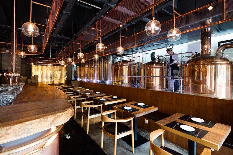 北京“Dongli”啤酒厂主题酒吧设计案例分享