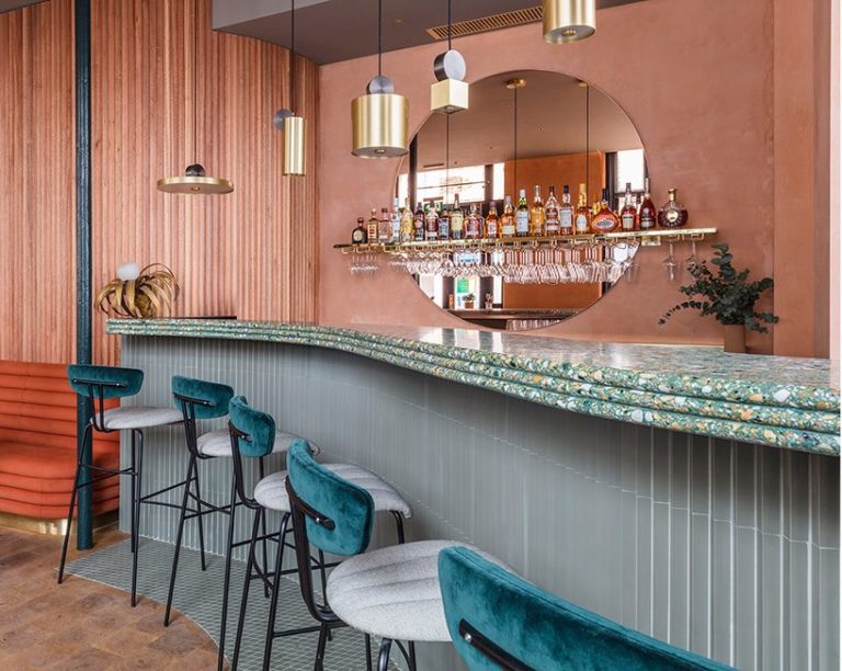 深圳餐饮设计公司十强分享伦敦精致的地中海咖啡馆装修